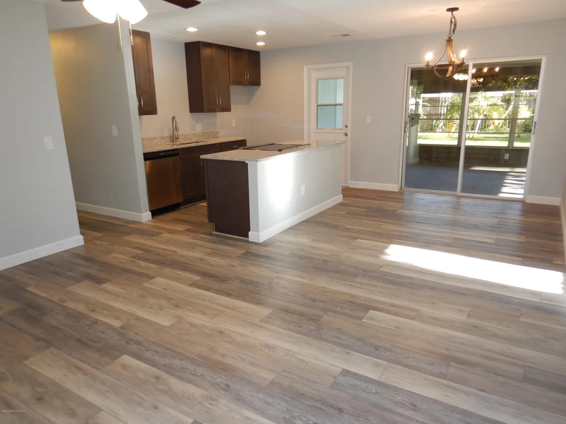 Photo of 2911 Pembroke Road