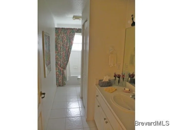 Photo of 5765 Sheffield