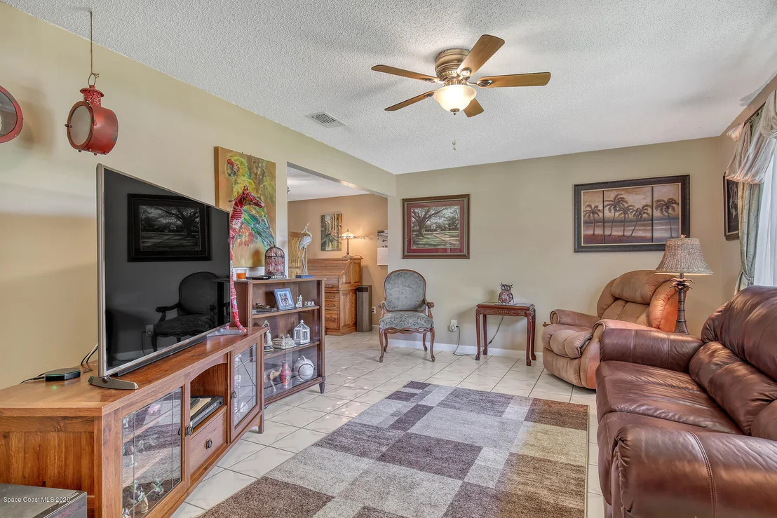 Photo of 1216 Palmdale Circle NE