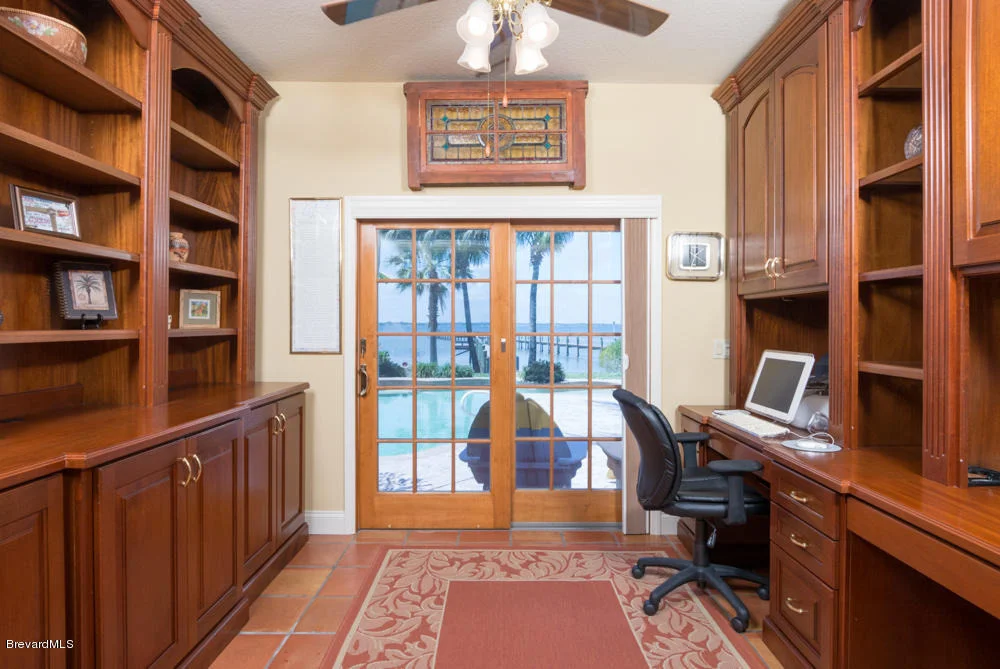 Photo of 333 Island Drive