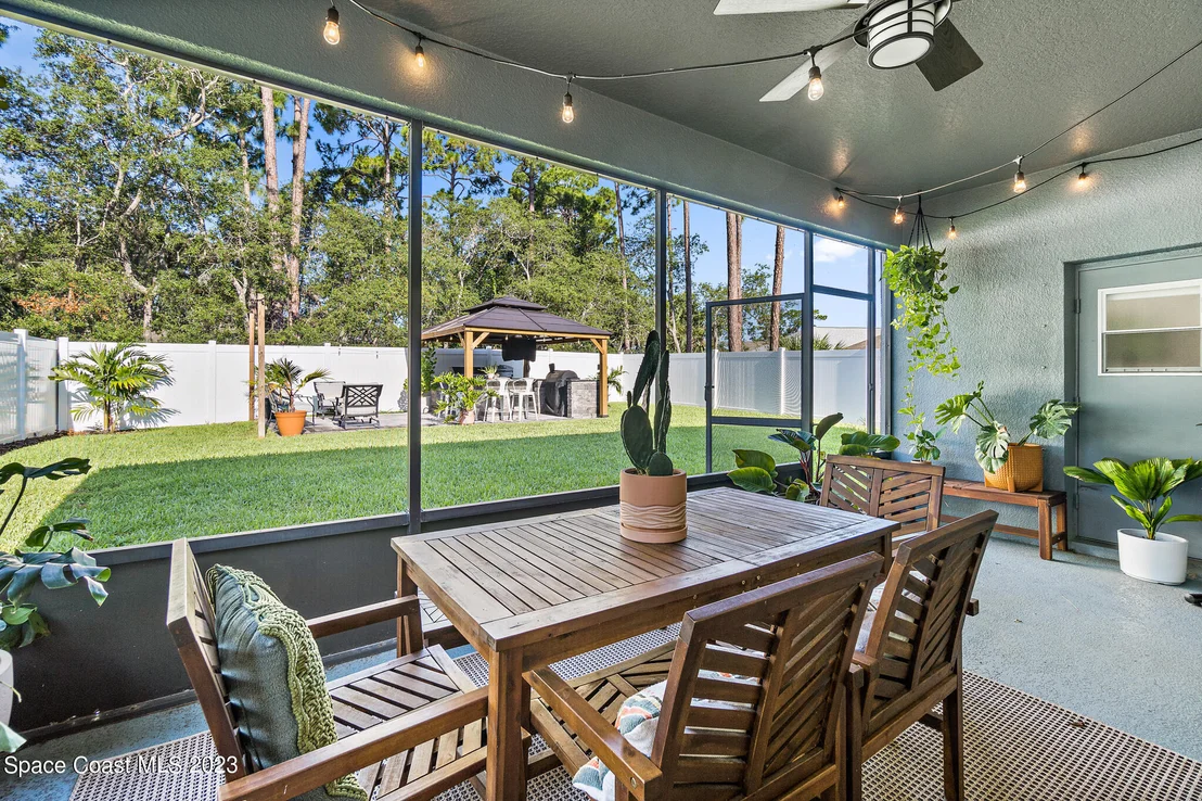Photo of 362 Waterside Circle