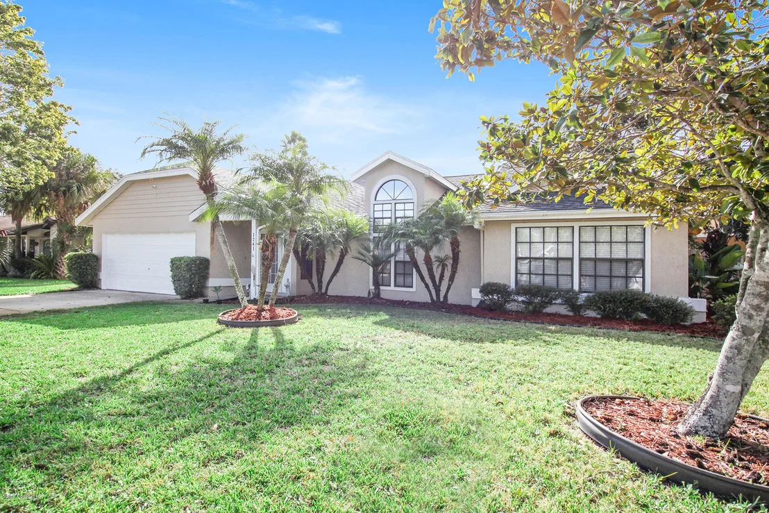 Photo of 1241 Walnut Grove Way