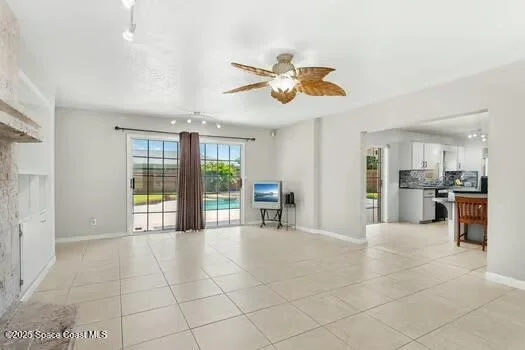 Photo of 933 Waialae Circle NE
