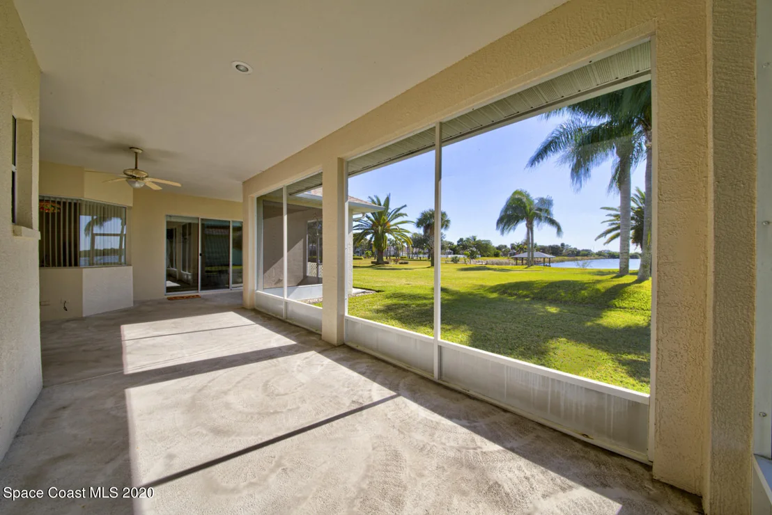 Photo of 1155 Tuckaway Drive