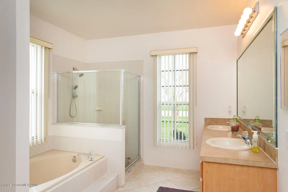 Photo of 1450 Whitman Drive