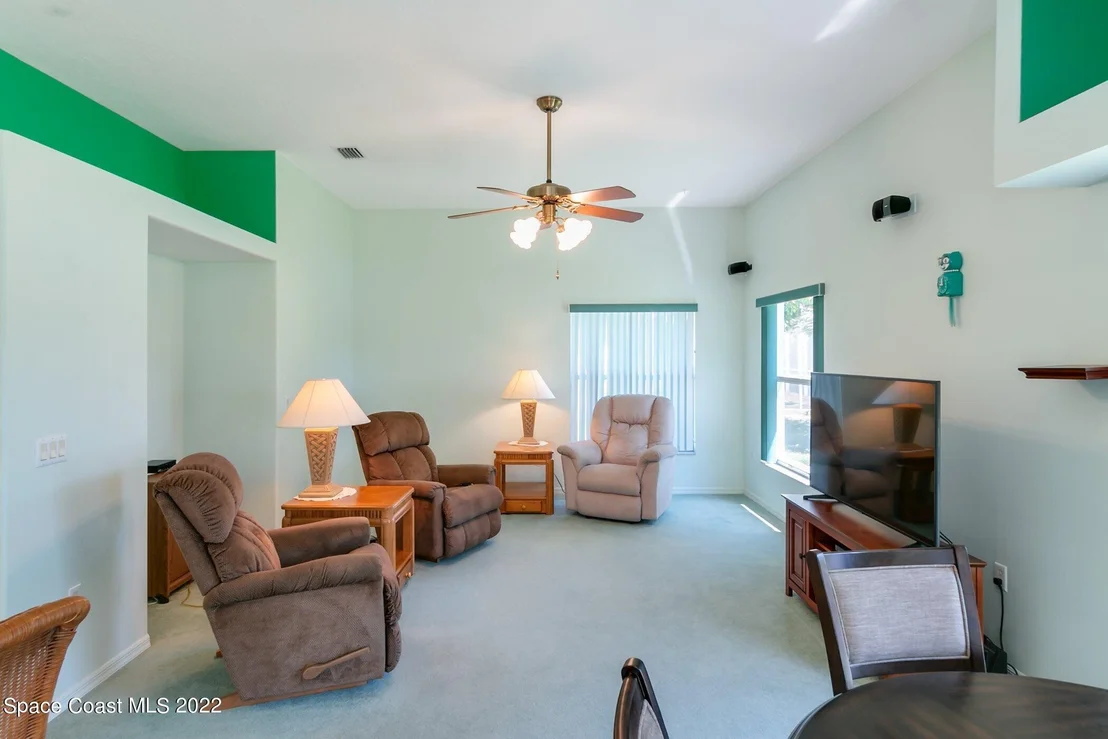 Photo of 874 Shoshone Lane