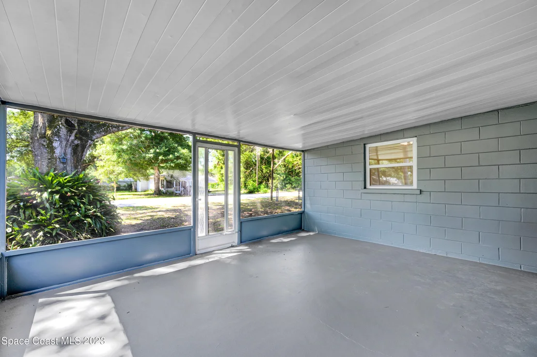 Photo of 5720 Travis Street