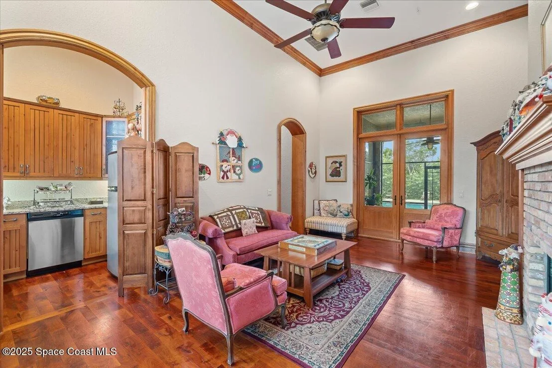 Photo of 586 Wethersfield Place