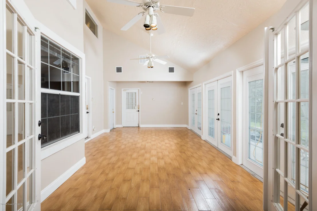Photo of 2260 Mockingbird Lane