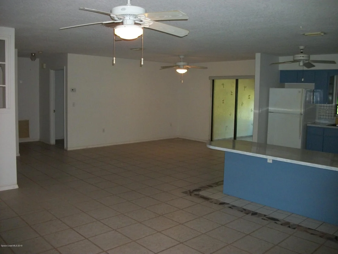Photo of 1200 Wayne Lane NE