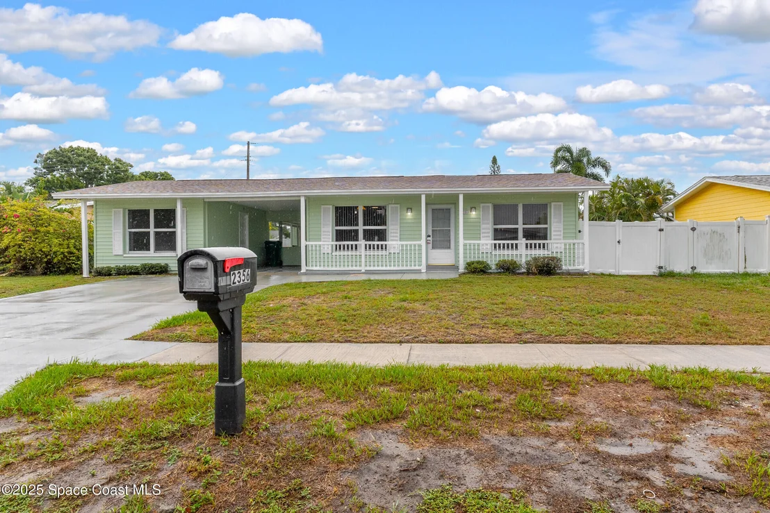 Photo of 2356 Lakeview Drive