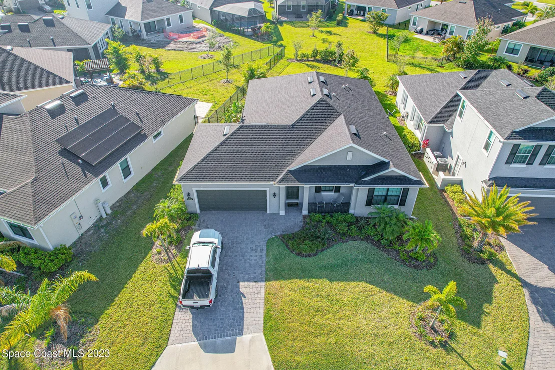 Photo of 7338 Bluemink Lane