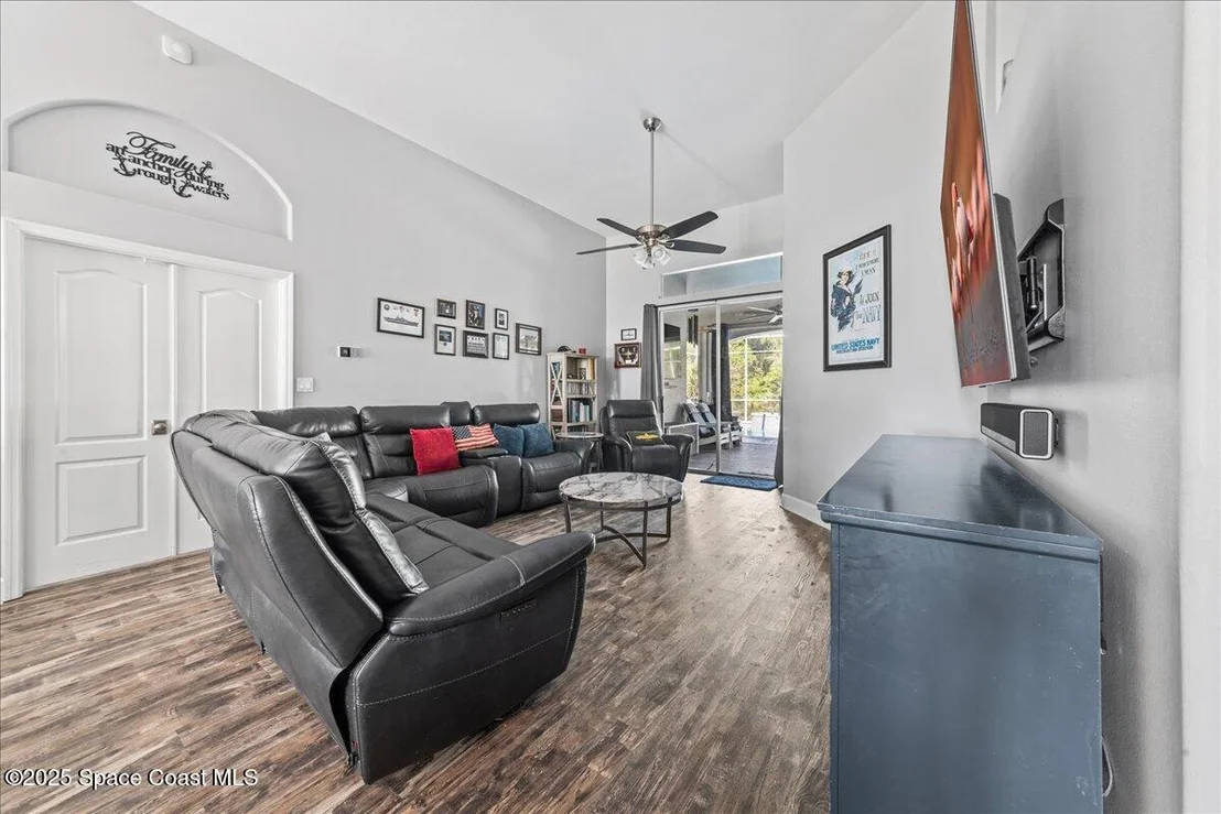 Photo of 370 Baytree Drive