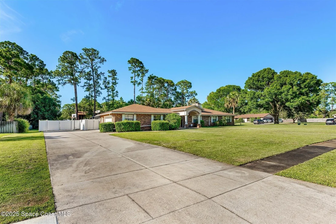 Photo of 8000 Pine Needle Lane