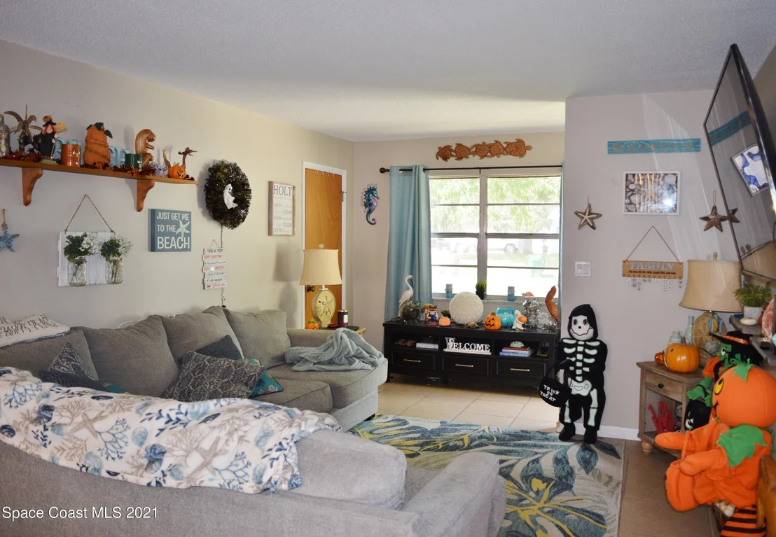 Photo of 2527 Diplomat Drive