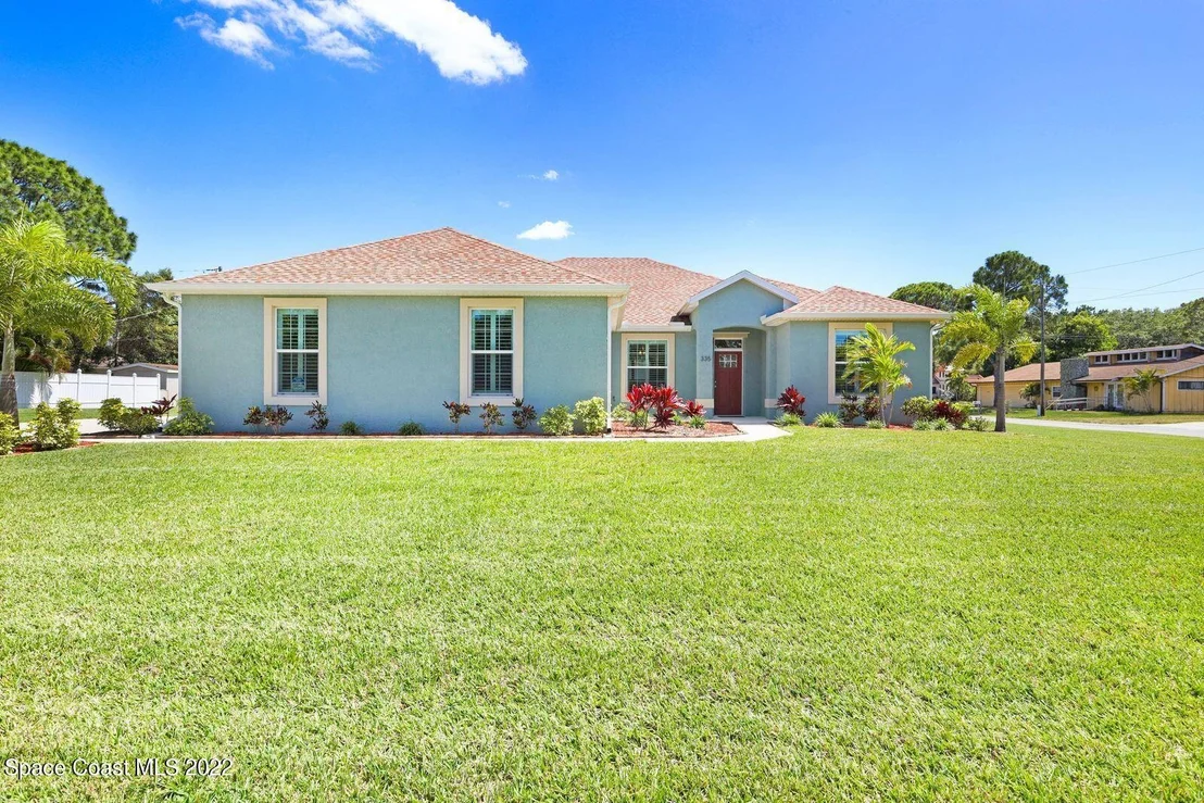 Photo of 335 Pine Boulevard