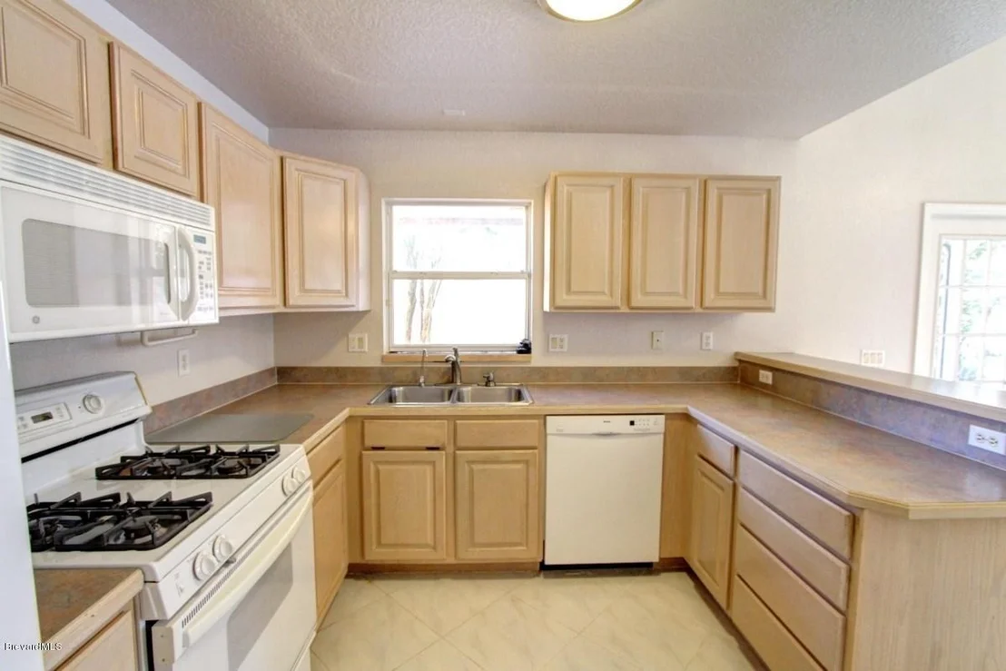 Photo of Unit 17 at 1332 Gem Circle