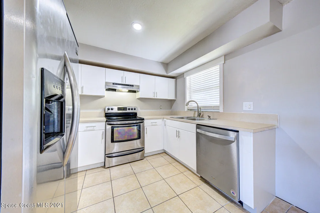 Photo of 2455 Mercury Drive