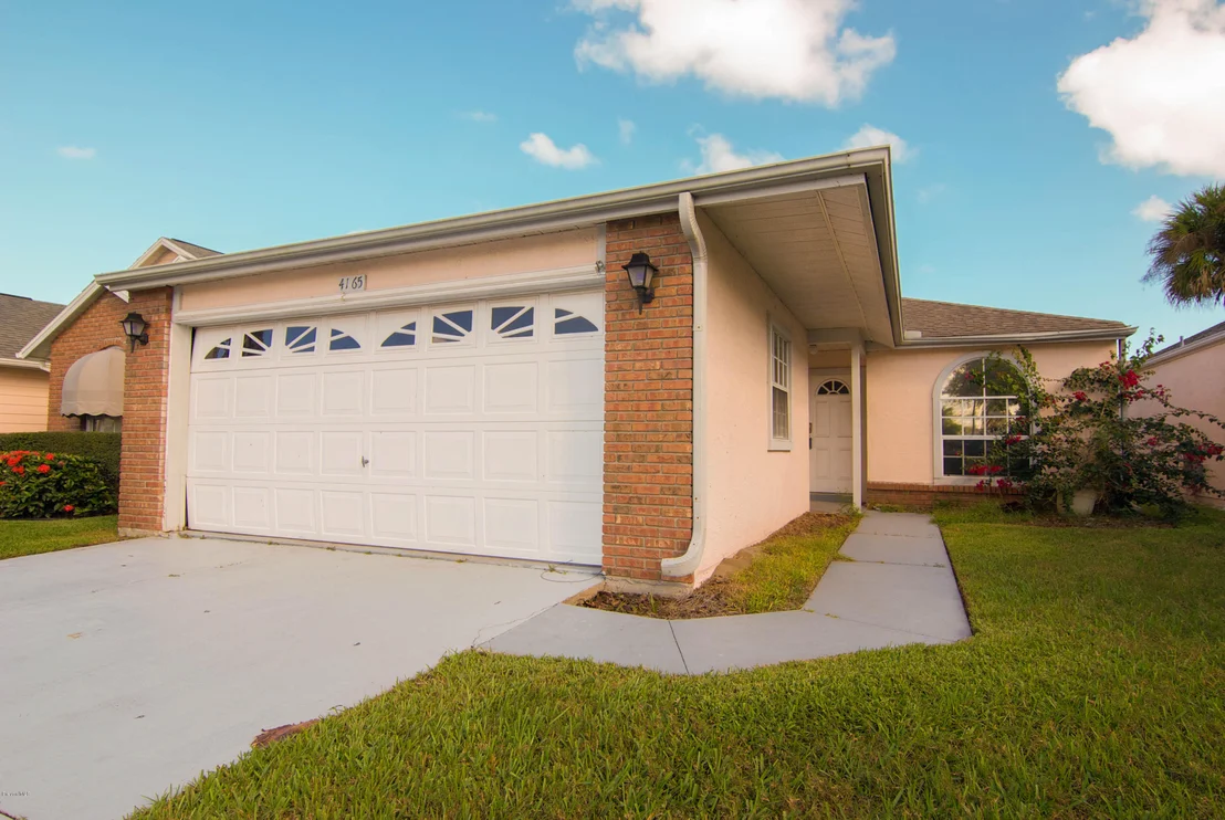 Photo of 4165 Green Oak Drive