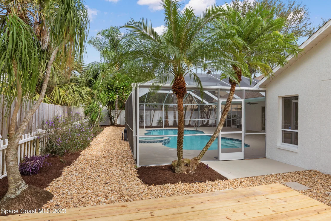 Photo of 1030 Pelican Lane