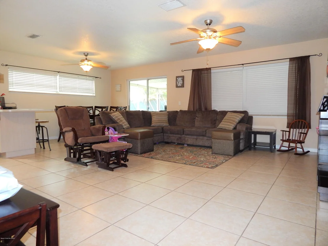 Photo of 1087 Coronado Drive