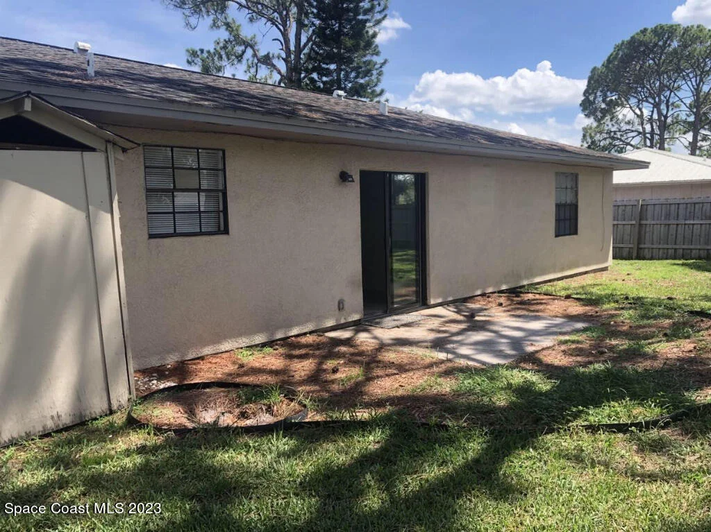 Photo of 5434 Jamaica Road