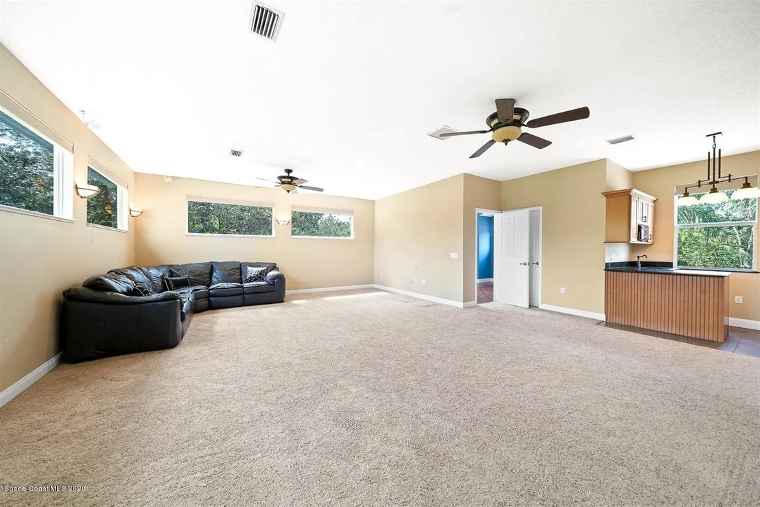 Photo of 1338 Silver Lake Drive