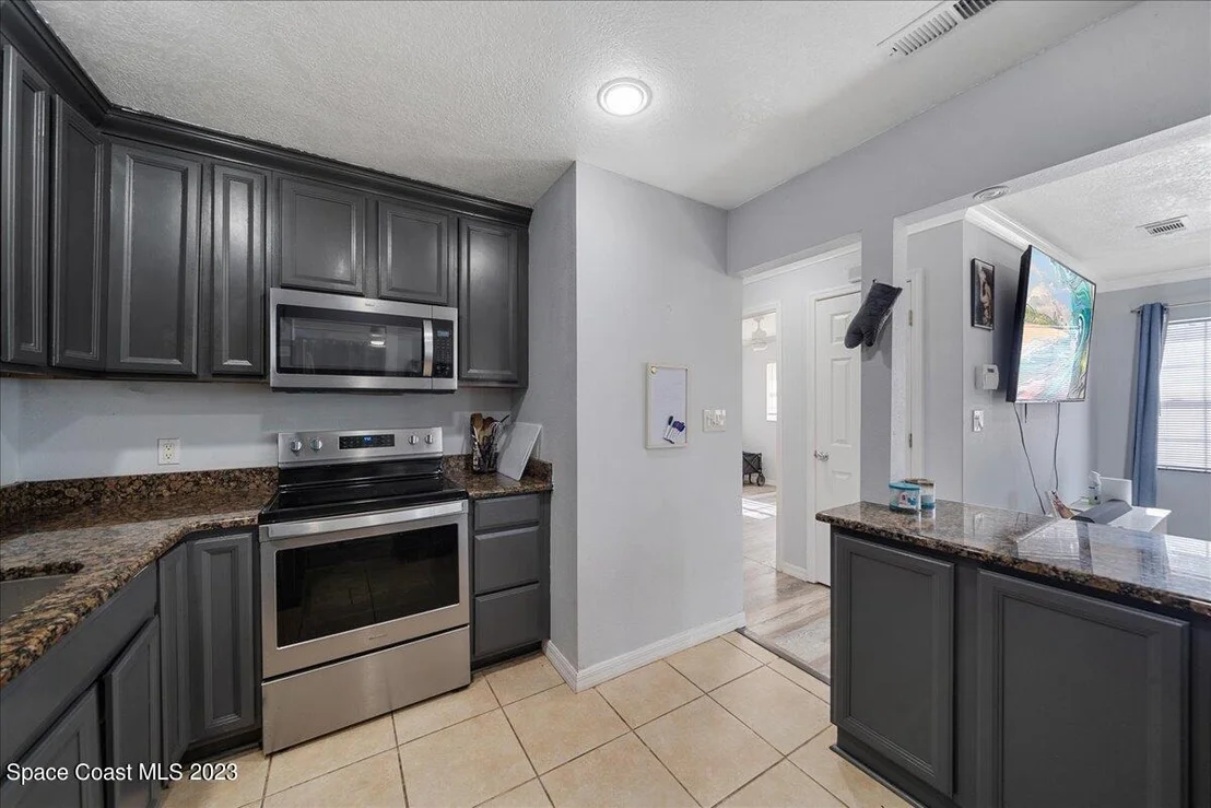 Photo of 380 Maple Place
