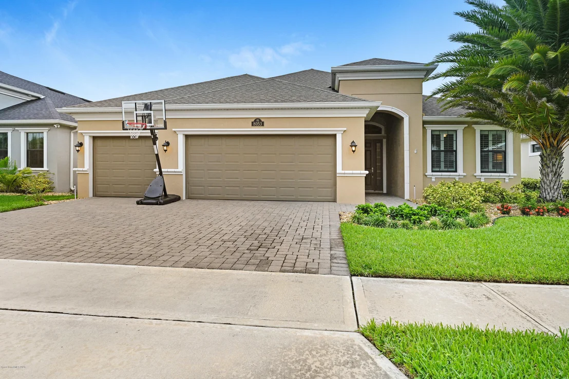 Photo of 8053 Creshire Court