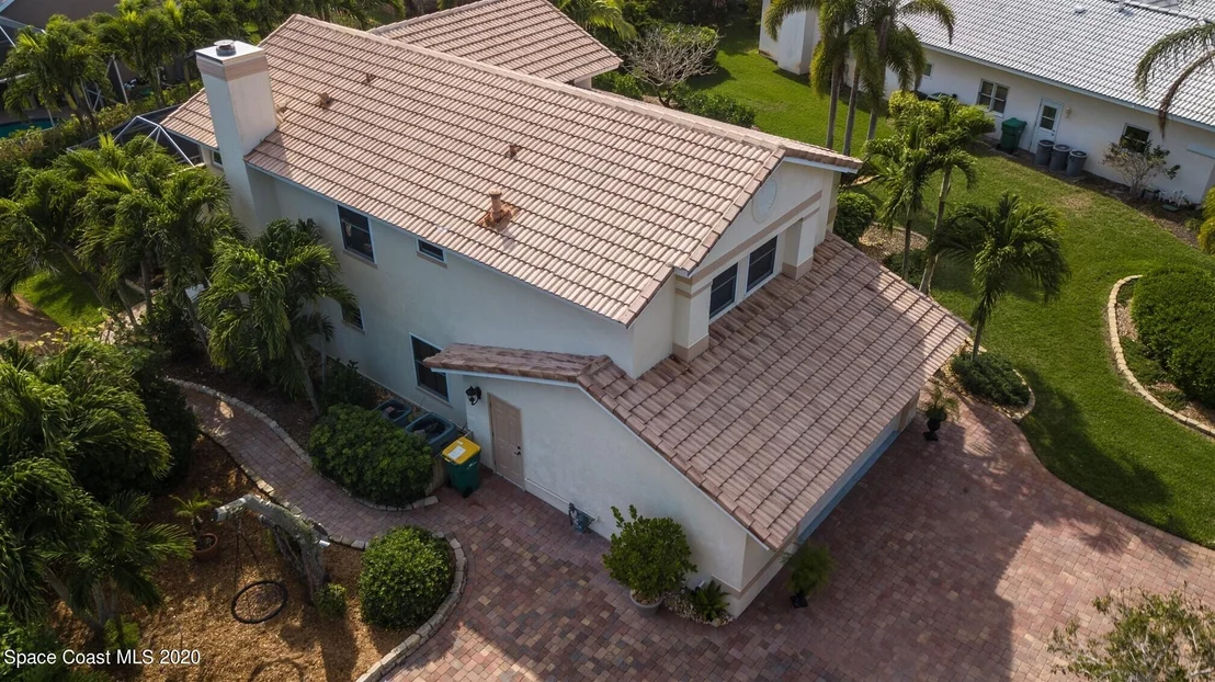 Photo of 569 Hummingbird Drive