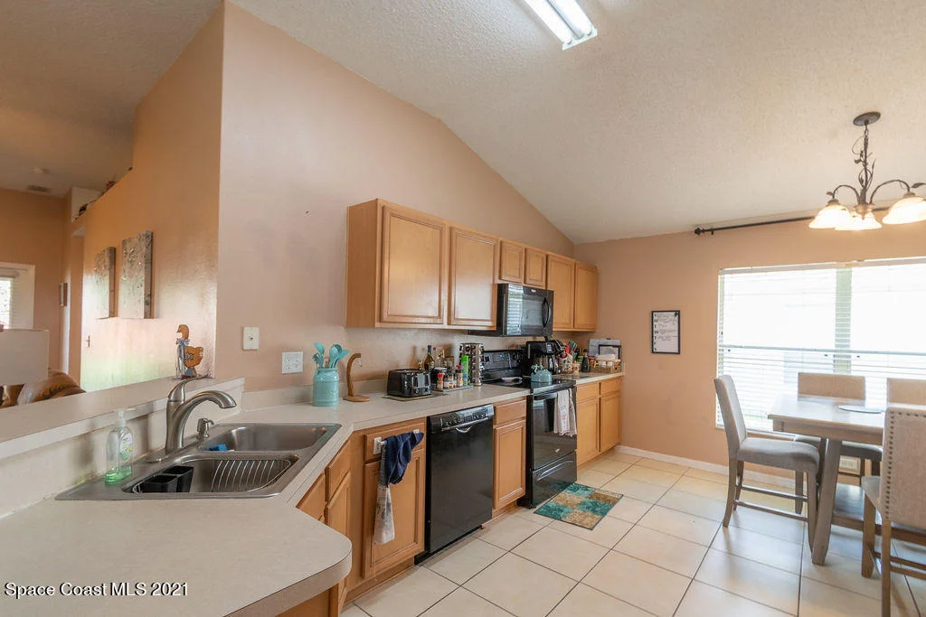 Photo of 2440 Bridgeport Circle