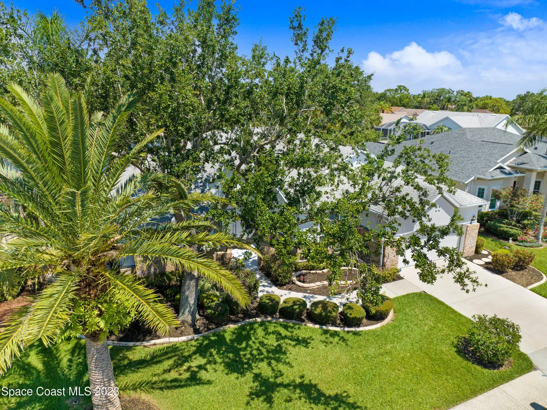 Photo of 954 Somerset Lane