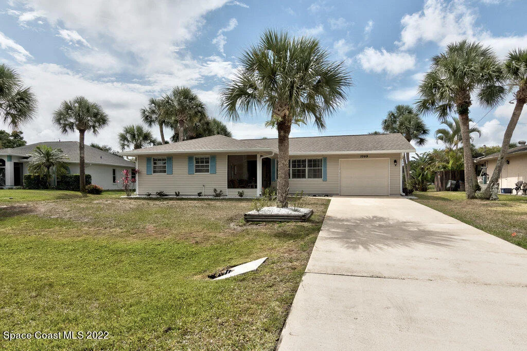 Photo of 1049 Carnation Drive