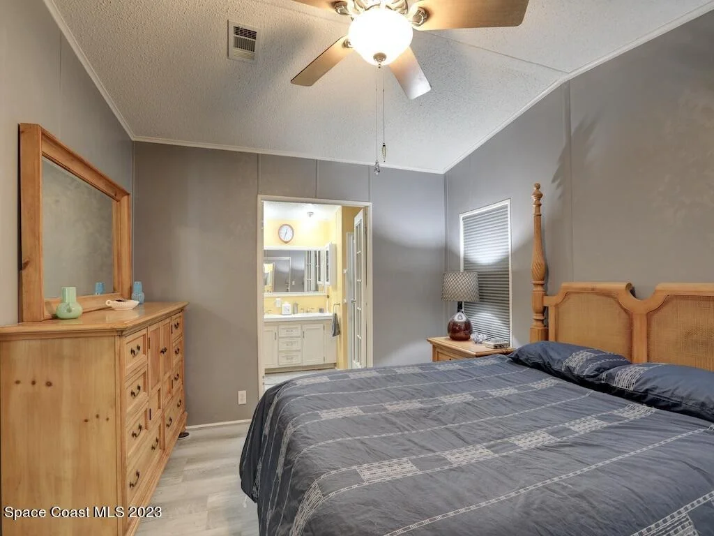 Photo of 5377 Bison Street