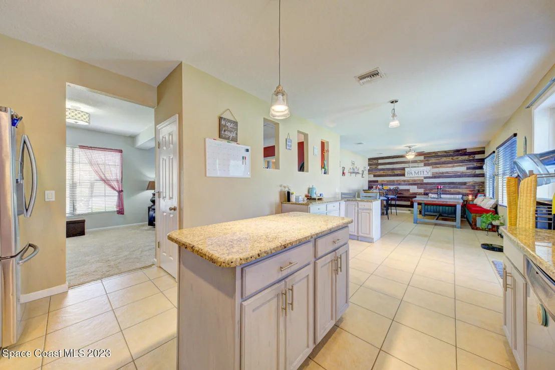 Photo of 194 Dryden Circle