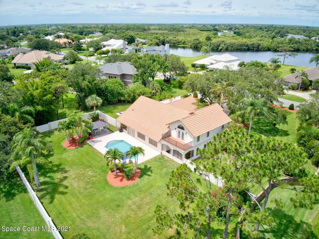Photo of 701 Oak Park Drive