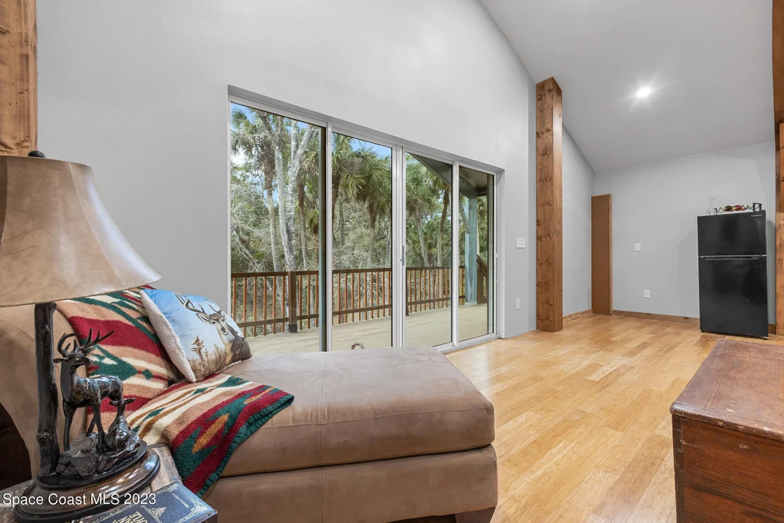 Photo of 1370 Gopher Slough Road