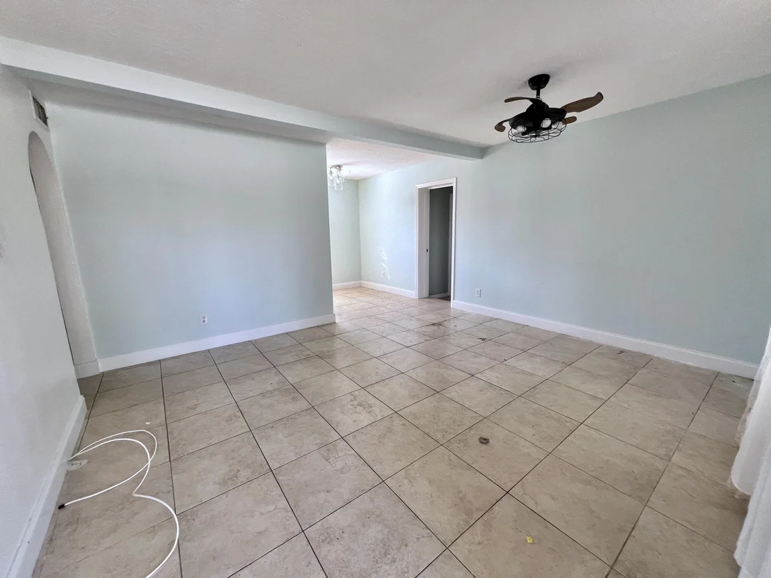 Photo of 1215 Alamanda Lane