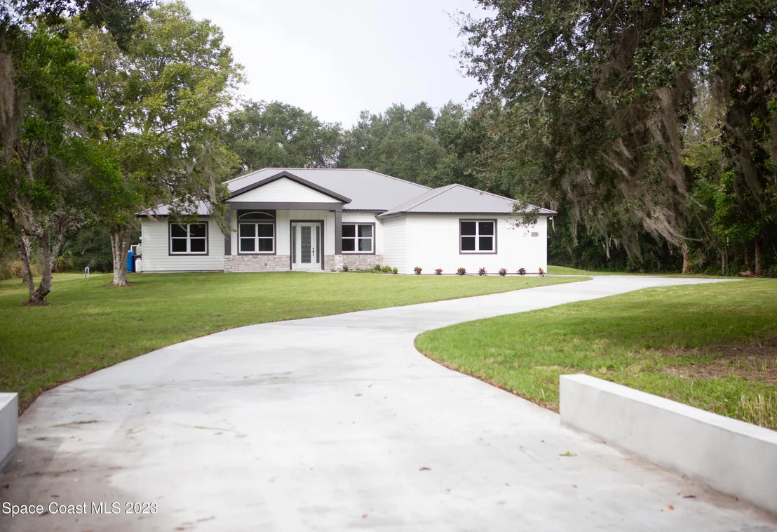 Photo of 1740 Ford Road