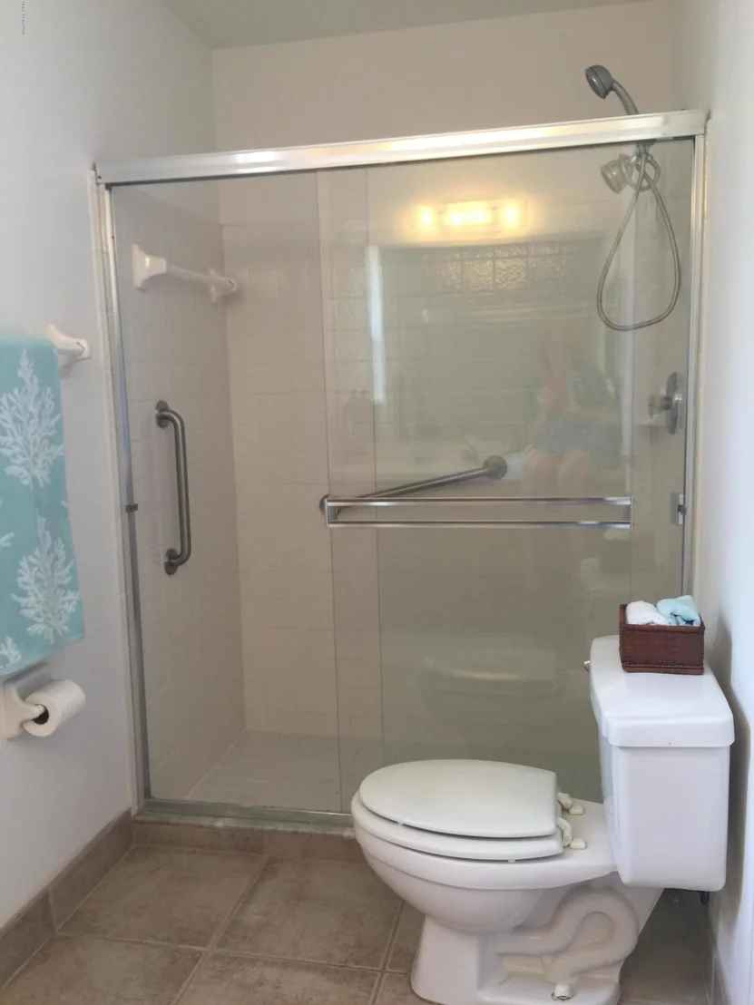 Photo of 1223 Goldenrod Circle NE