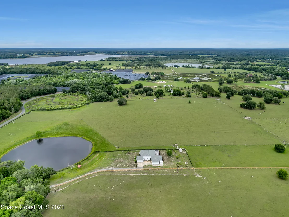 Photo of 15120 Peru Road