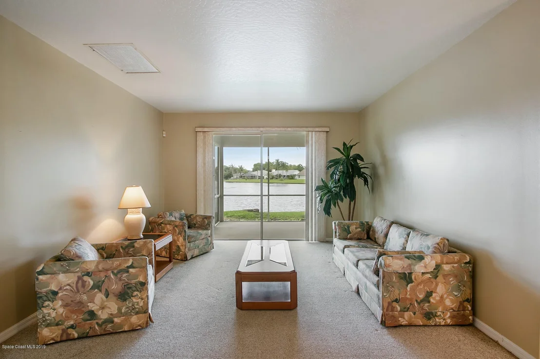 Photo of 4926 Buttonwood Drive