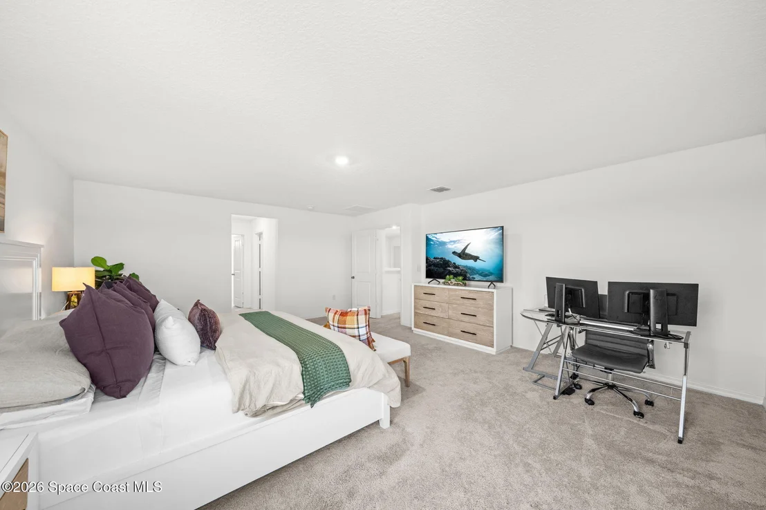 Photo of 446 Glaspell Circle SE