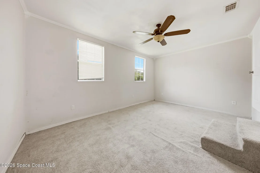 Photo of 355 Pine Avenue