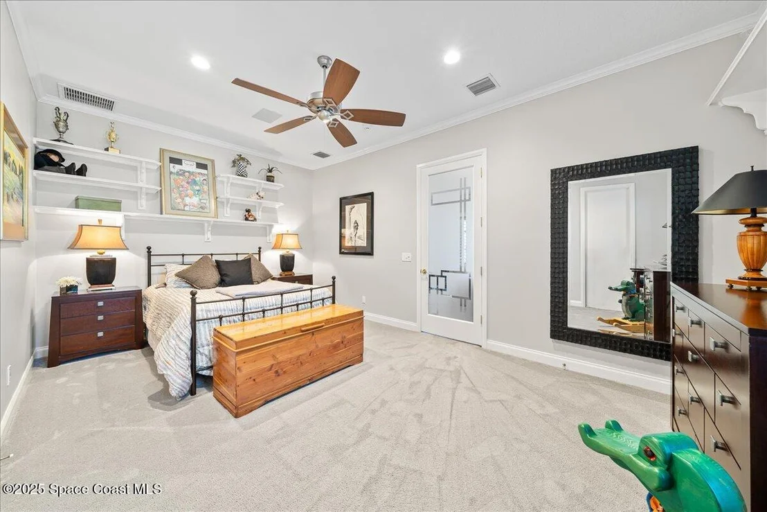 Photo of 110 W Bay Drive