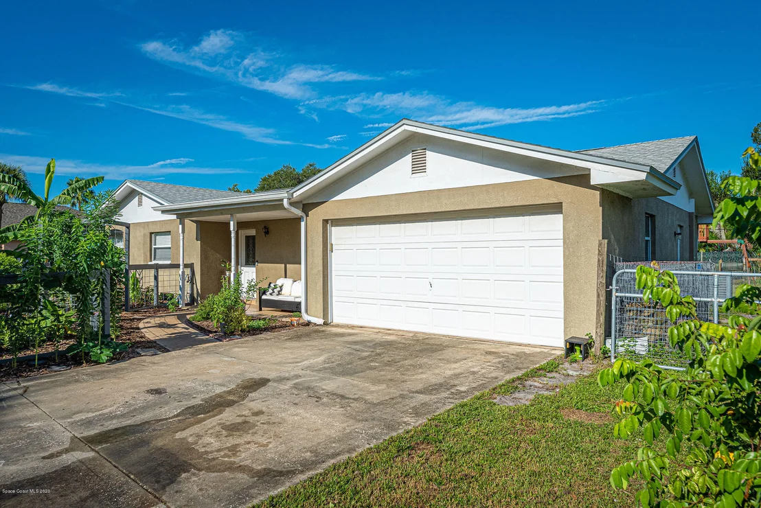 Photo of 2622 Diplomat Drive