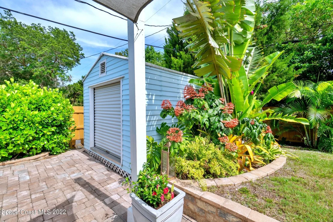 Photo of 130 Oakledge Drive