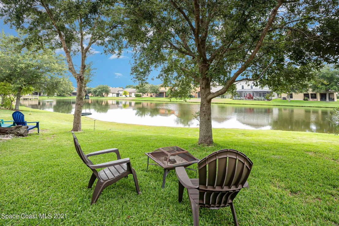 Photo of 215 Dryden Circle
