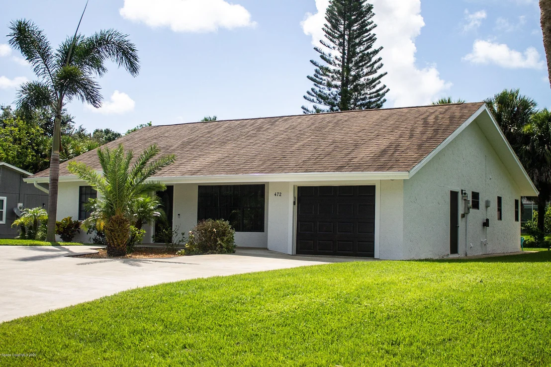 Photo of 472 Rolling Hill Drive