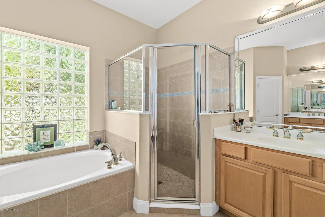 Photo of 2183 Woodfield Circle